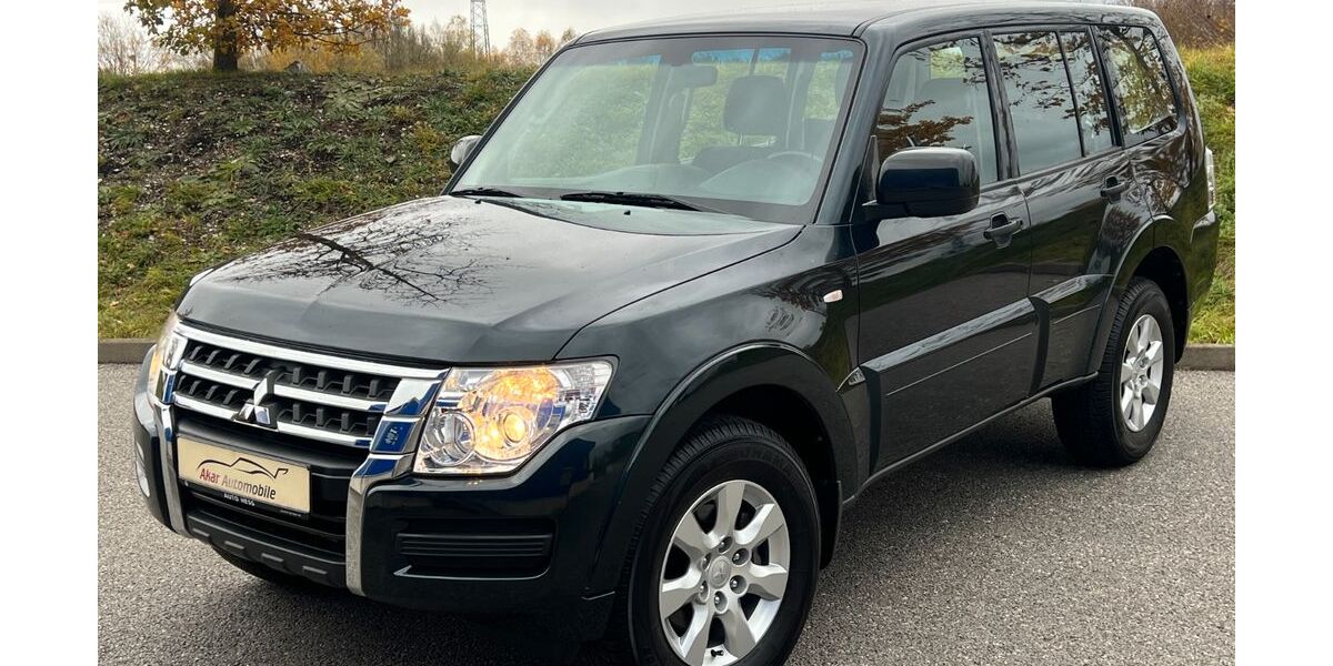 Mitsubishi Pajero 34.234 km 34.990 &euro; München 81243