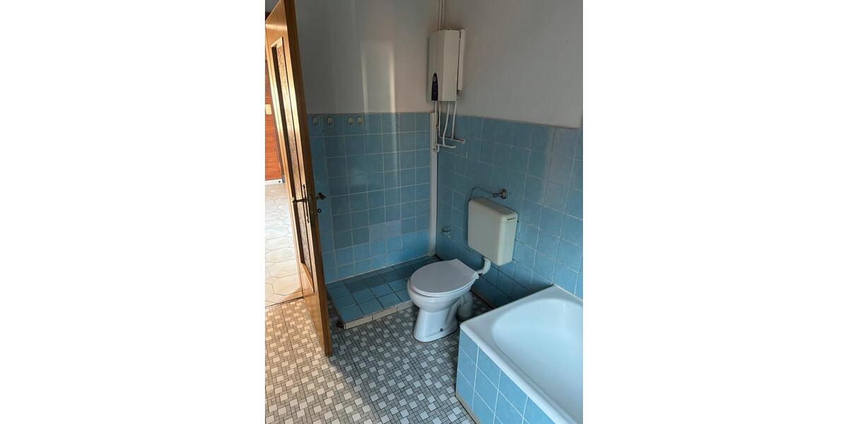 Einfamilienhaus Bredstedt - 4 Zimmer, 100 m&sup2;, 160.000&euro; | Angebot:26738903