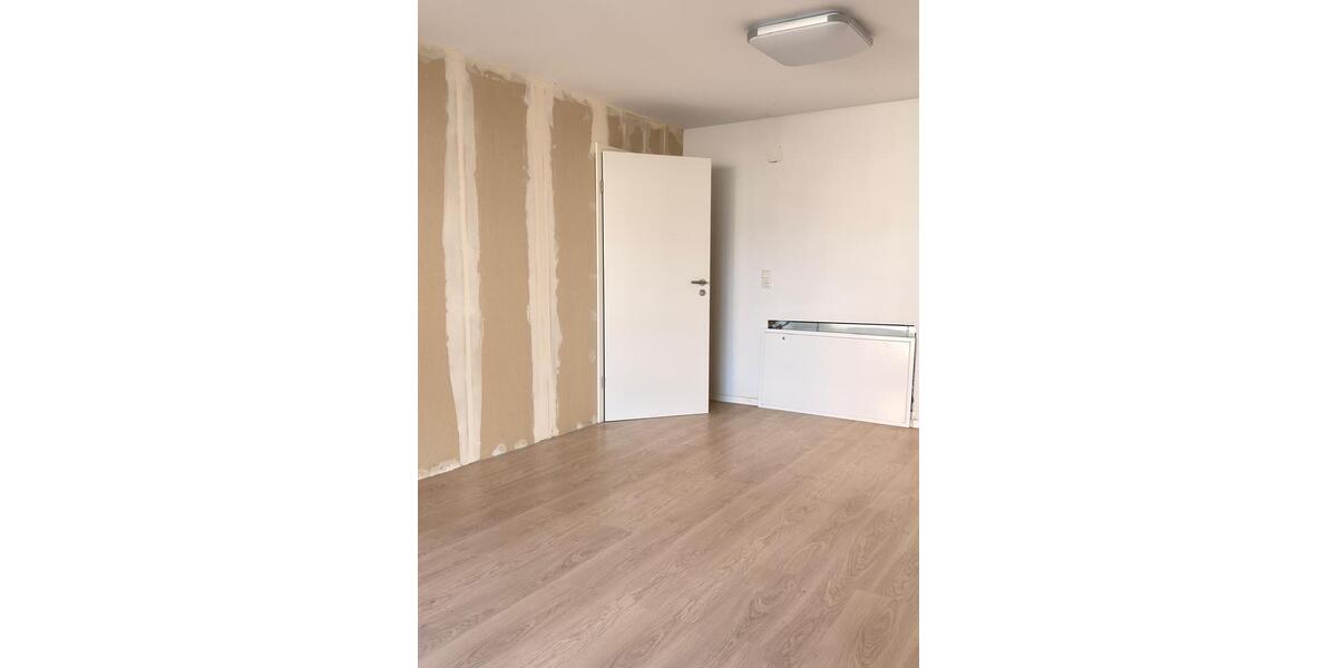 2 - Zimmer Anliegerwohnung ca.85 m2 950 € Warmmiete 2 zimmer