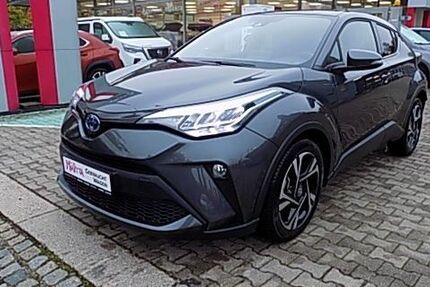 Toyota C-HR 4.988 km 25.990 &euro; München 81677