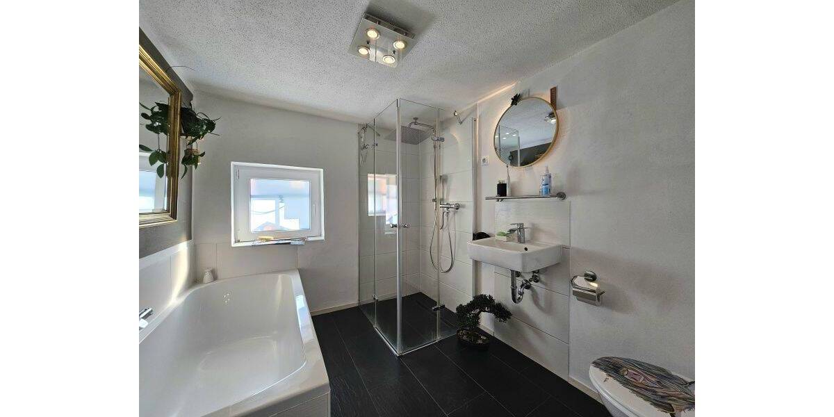 Einfamilienhaus Oberndorf a.N. Altoberndorf - 4 Zimmer, 106 m&sup2;, 317.000&euro; | Angebot:26276191