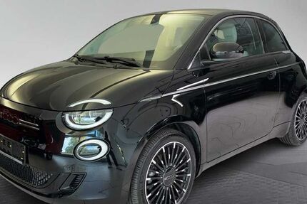 Fiat 500e 11.800 km 22.490 &euro; München 80339