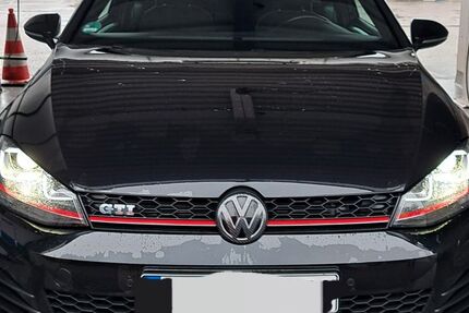 VW Golf 56.400 km 18.599 &euro; Weisenbach 76599