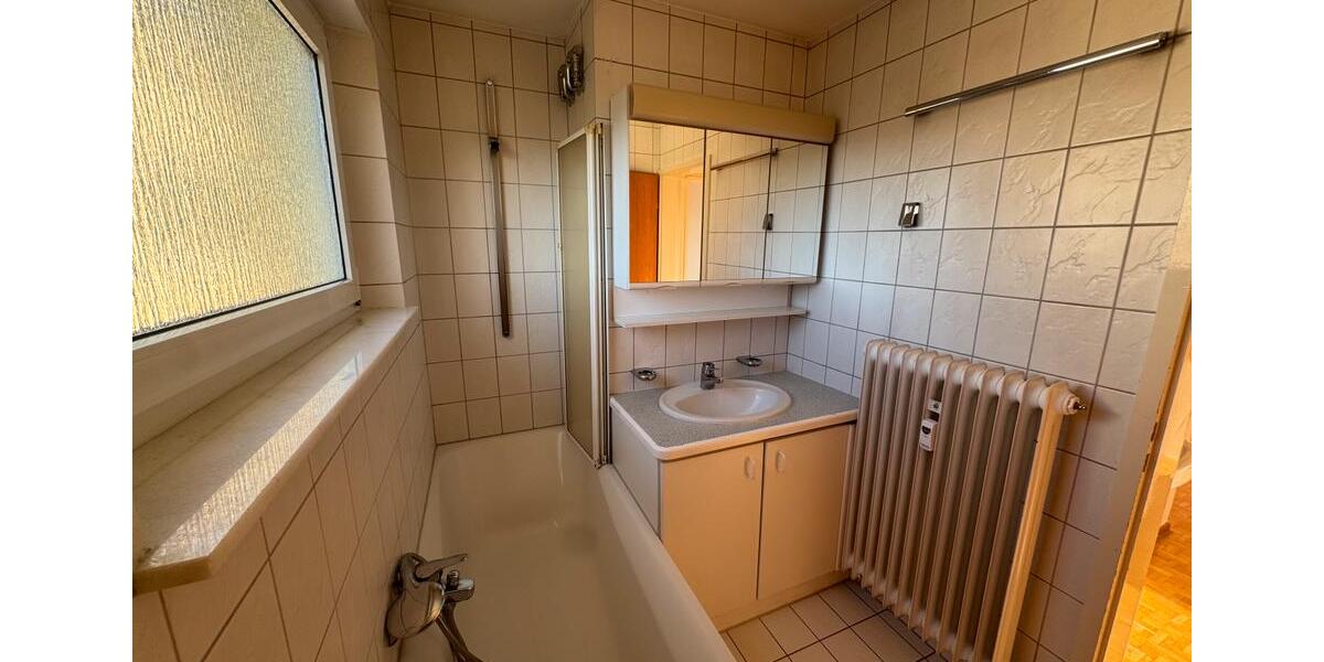 Etagenwohnung Münsingen - 4 Zimmer, 99 m&sup2;, 850&euro; | Angebot:26375254