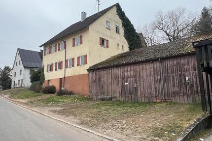 Wohnhaus mit Scheune - ehemalige landwirtschaftliche Hofstelle 8 zimmer