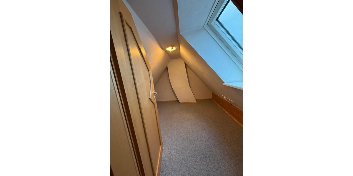 Dachgeschoßwohnung Lichtenau - 4 Zimmer, 86 m&sup2;, 730&euro; | Angebot:25302836