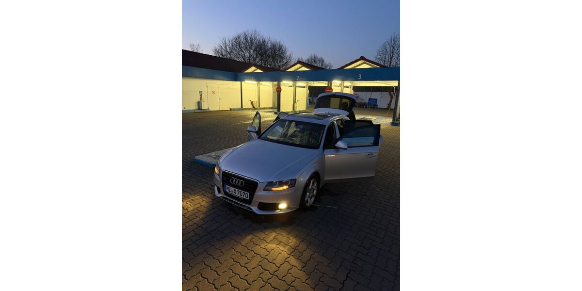 Audi A4 334.000 km 4.300 &euro; Porta Westfalica 32457