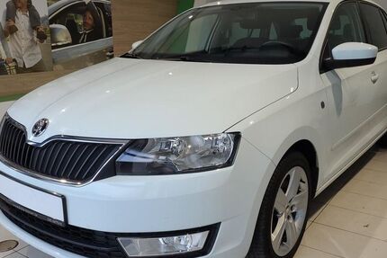 Skoda Rapid 151.501 km 6.690 &euro; Dresden 01067