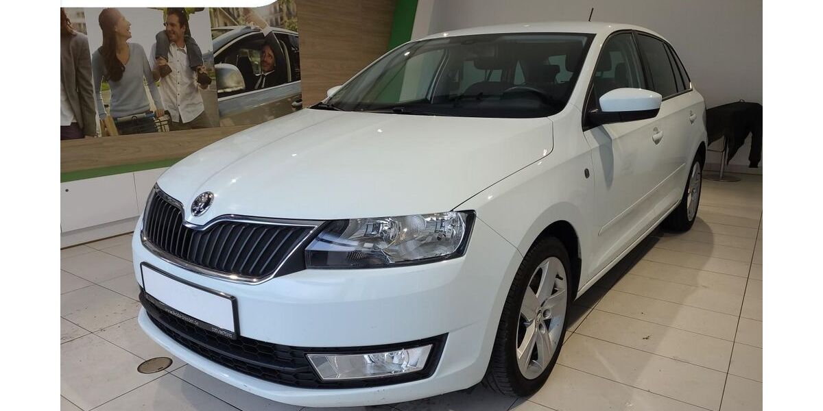 Skoda Rapid 151.501 km 6.690 &euro; Dresden 01067