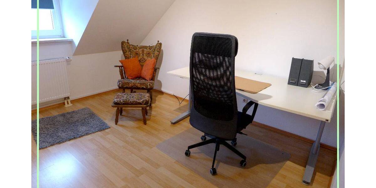 Etagenwohnung Neumarkt in der Oberpfalz Neumarkt - 4 Zimmer, 100 m&sup2;, 840&euro; | Angebot:26798585