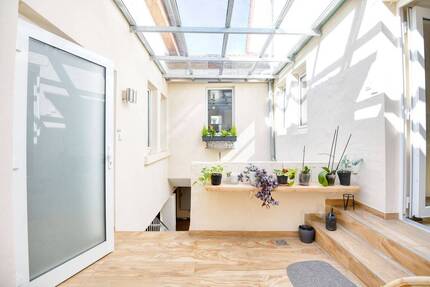 GEDECKELTES BIETERVERFAHREN** Sanierter Familientraum an den Toren Bergheims mit Panoramablick 1 zimmer