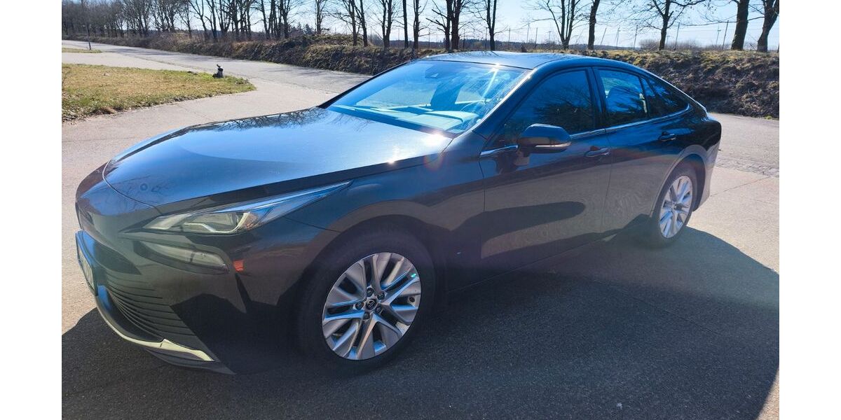 Toyota Mirai 192.000 km 8.800 &euro; Leck 25917