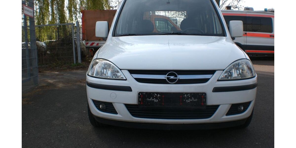 Opel Combo 105.000 km 3.980 &euro; Köln 50735