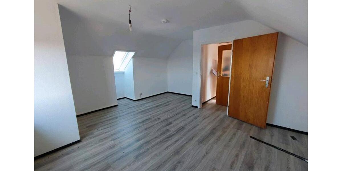 Dachgeschoßwohnung Giengen an der Brenz - 1 Zimmer, 35 m&sup2;, 76.000&euro; | Angebot:26446262
