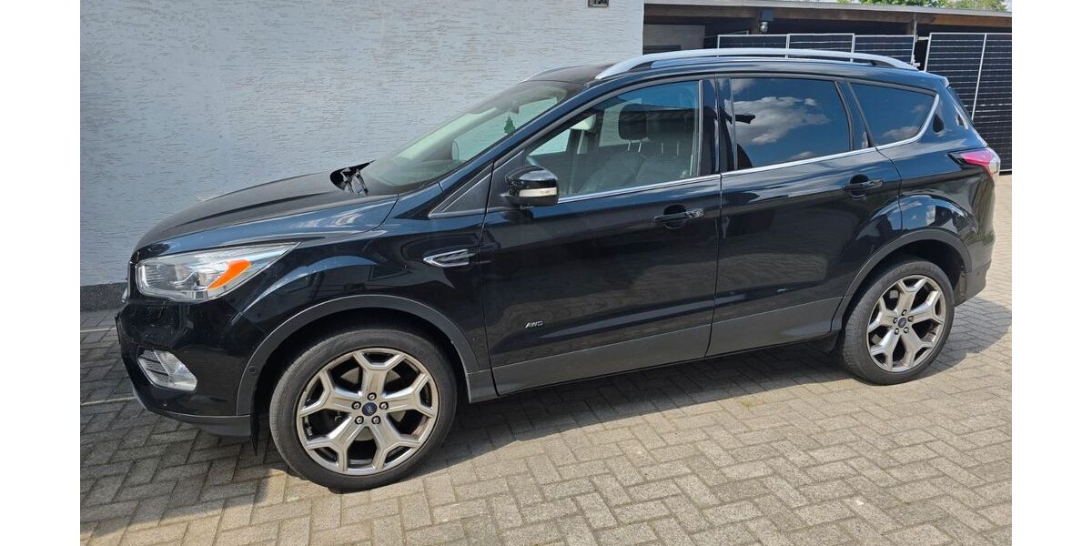 Ford Kuga 182.000 km 12.500 &euro; Osnabrück 49096