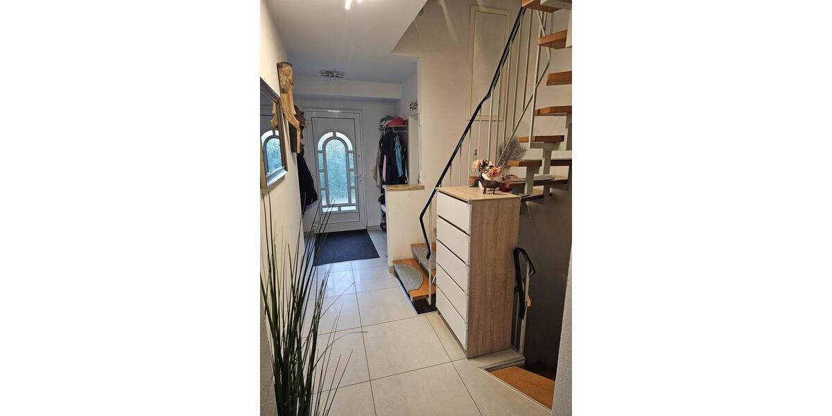 Reihenhaus Emmering - 5 Zimmer, 144 m&sup2;, 2.500&euro; | Angebot:24765772