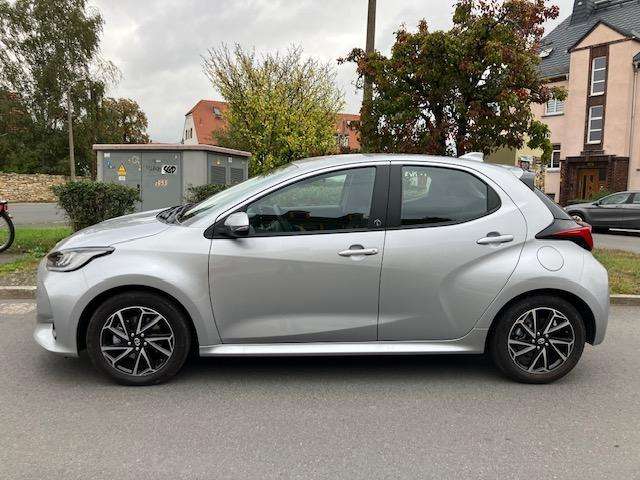 Toyota Yaris 12.118 km 19.500 € Dresden 01157