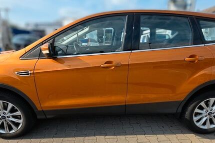 Ford Kuga 109.485 km 10.400 &euro; Östringen 76684