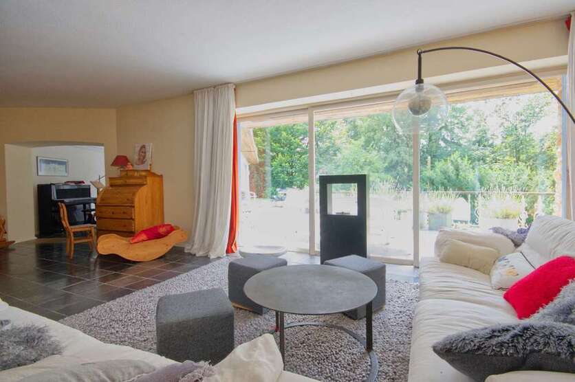 Haus zum Kaufen in Roetgen Rott 780.000 € 410 m²