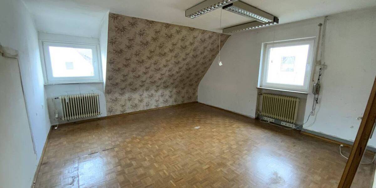 Einfamilienhaus Forchheim - 7 Zimmer, 135 m&sup2;, 394.000&euro; | Angebot:26190019
