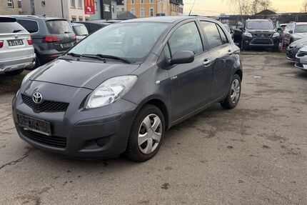 Toyota Yaris 136.456 km 3.900 &euro; Trier 54294