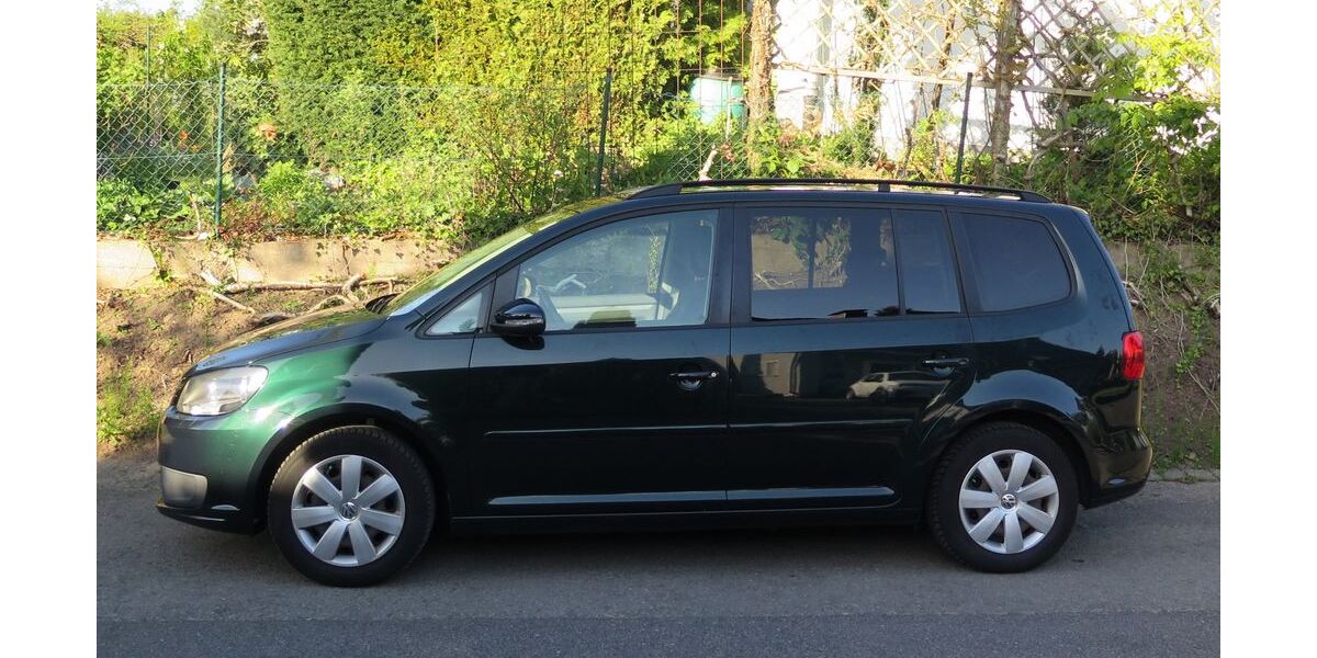 VW Touran 212.000 km 5.700 &euro; Odenthal 51519