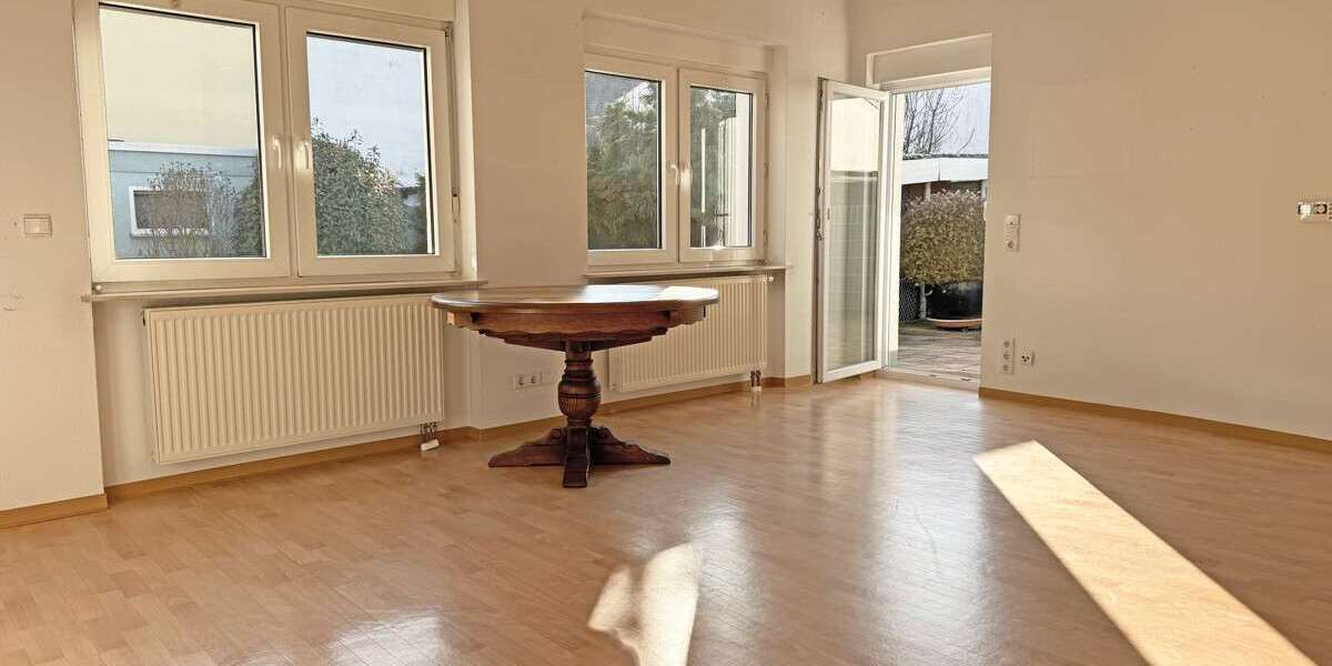 Etagenwohnung Schifferstadt - 2 Zimmer, 90 m&sup2;, 950&euro; | Angebot:25436331