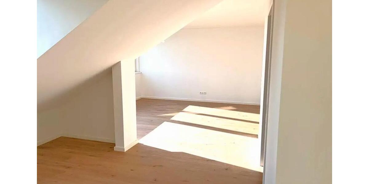Dachgeschoßwohnung Düren Rölsdorf - 2 Zimmer, 43 m&sup2;, 549&euro; | Angebot:25976758
