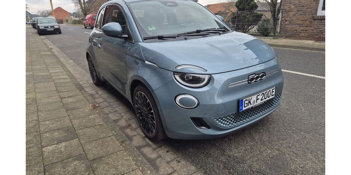 Fiat 500e 39.000 km 17.600 &euro; Geilenkirchen 52511