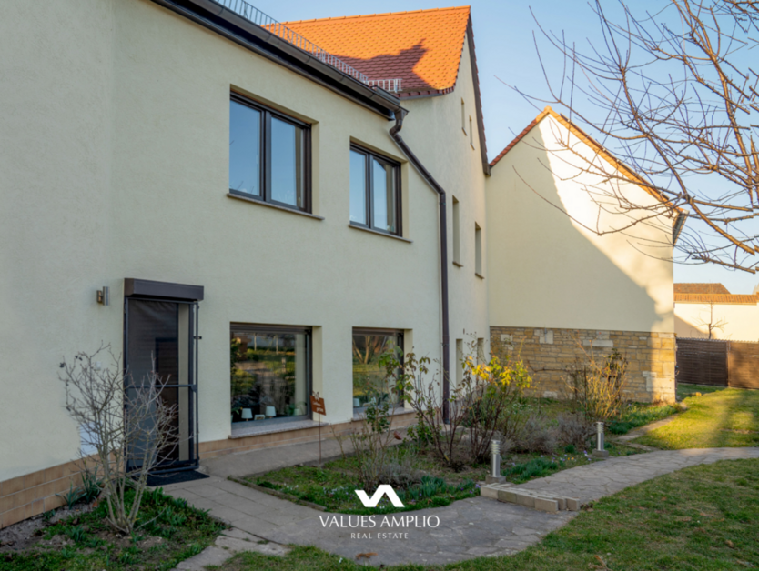 Haus zum Kaufen in Gleina 325.000 € 340 m²