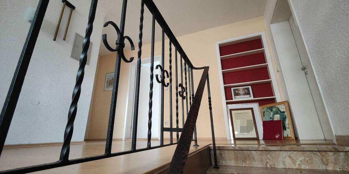 Einfamilienhaus Mitwitz - 7 Zimmer, 226 m&sup2;, 175.000&euro; | Angebot:25801330