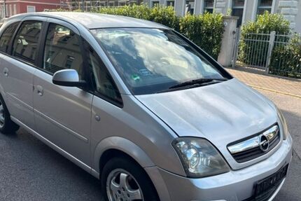 Opel Meriva 87.000 km 3.500 &euro; Dresden 01139