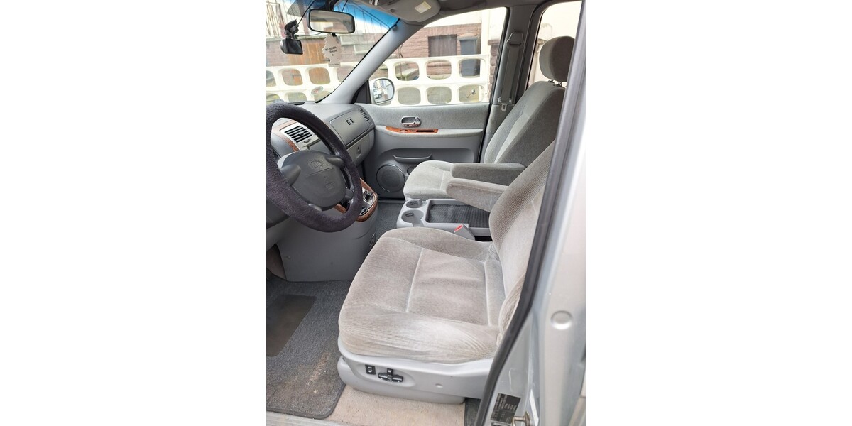 Kia Carnival 235.000 km 2.500 € Dassel 37586