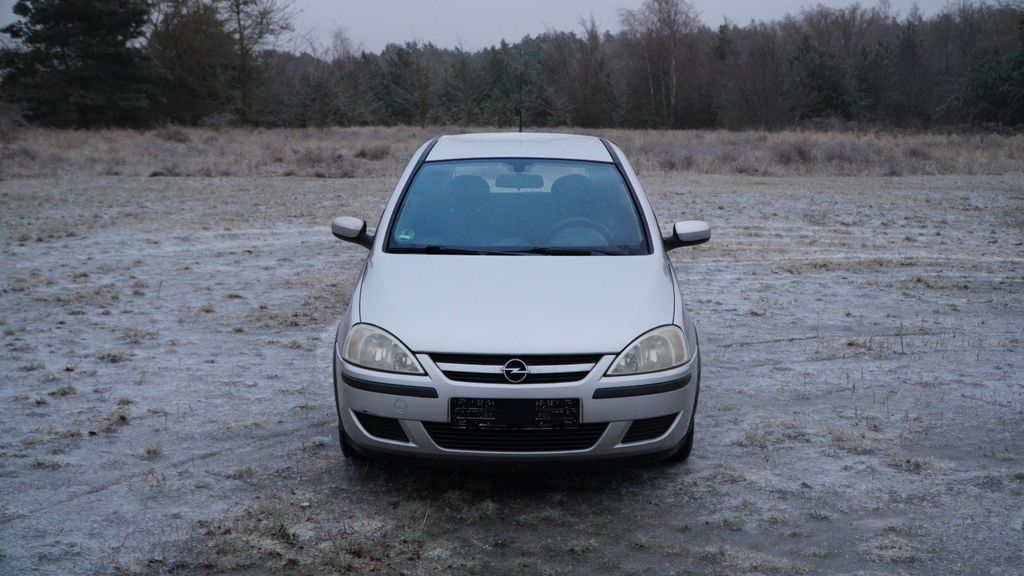 Opel Corsa 116.000 km 1.590 &euro; Templin 17268