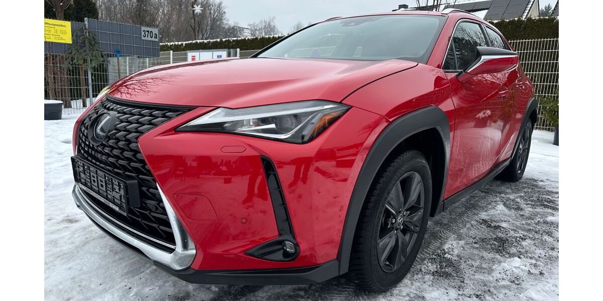 Lexus UX 58.000 km 22.700 &euro; Dresden 01259