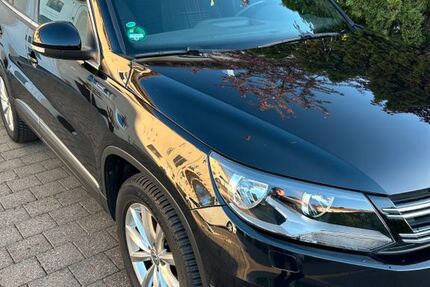 VW Tiguan 92.500 km 11.800 &euro; Stuttgart 70327
