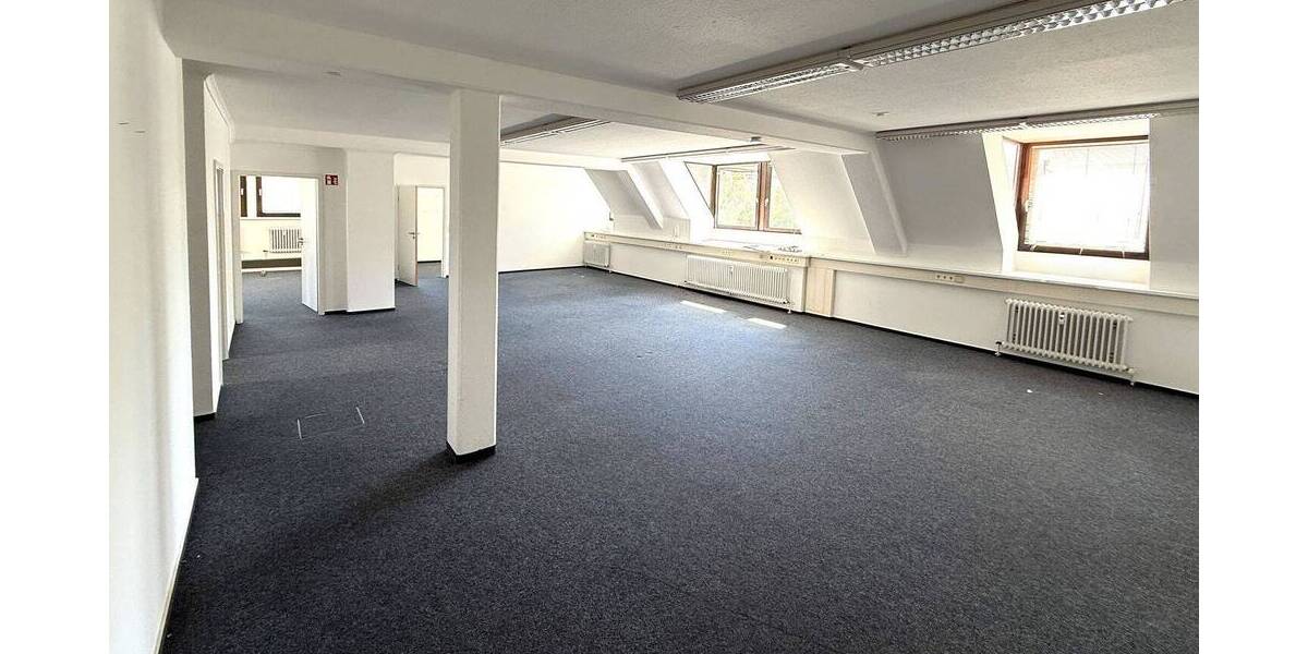 Gewerbeobjekt Villingen-Schwenningen Villingen - 6 Zimmer, 230 m&sup2;, 2.530&euro; | Angebot:26402782