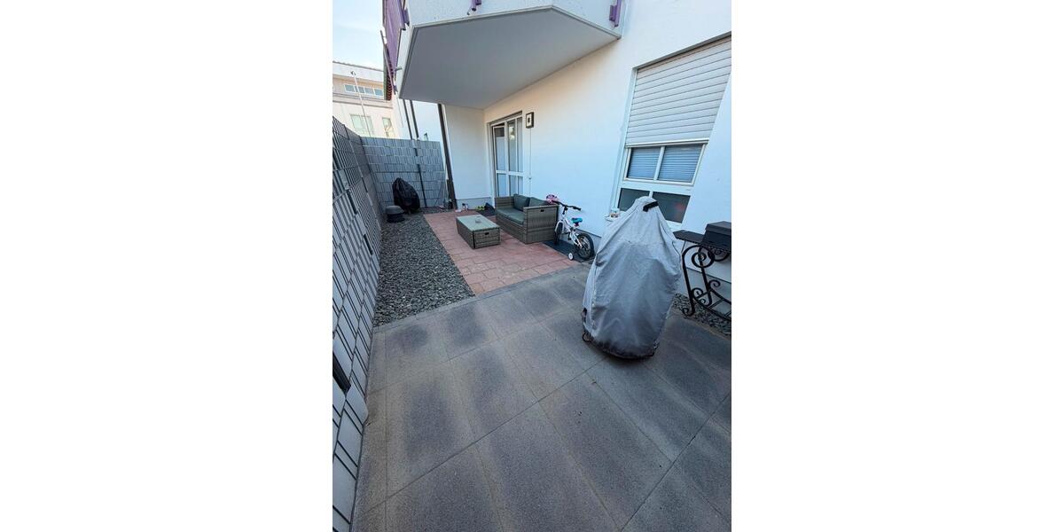 Erdgeschoßwohnung Neutraubling - 3 Zimmer, 86 m&sup2;, 385.000&euro; | Angebot:27271532