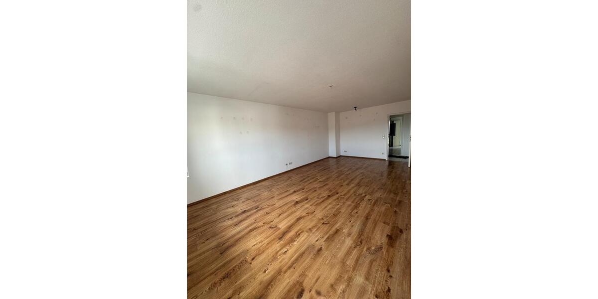 Etagenwohnung Regen - 3 Zimmer, 76 m&sup2;, 540&euro; | Angebot:26071638