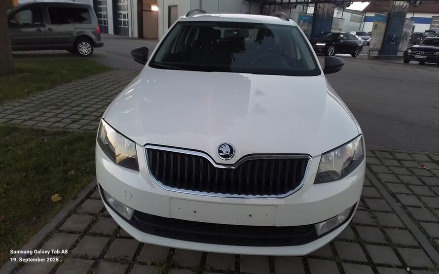 Skoda Octavia 303.000 km 4.998 € Hemau 93155