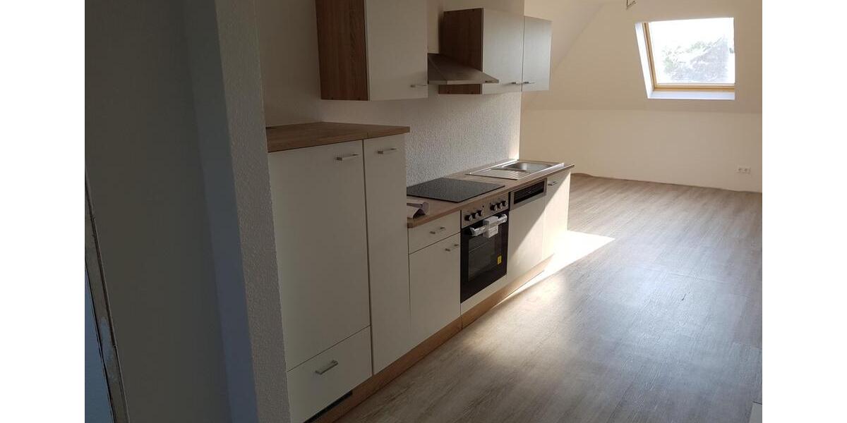Dachgeschoßwohnung Bredstedt - 3 Zimmer, 94 m&sup2;, 830&euro; | Angebot:26429245