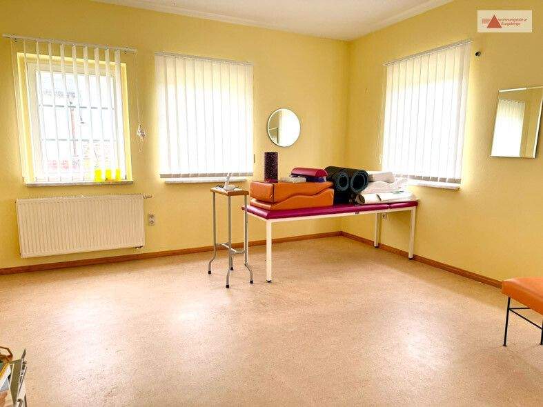 Einfamilienhaus Marienberg / Reitzenhain Reitzenhain - 1 Zimmer, 160 m&sup2;, 170.000&euro; | Angebot:25688284