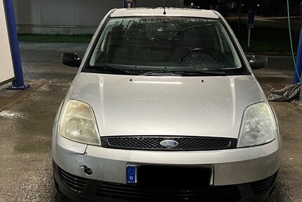 Ford Fiesta 165.000 km 2.400 € Rosenheim 83013