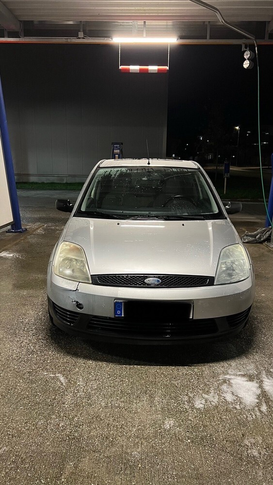 Ford Fiesta 165.000 km 2.400 € Rosenheim 83013