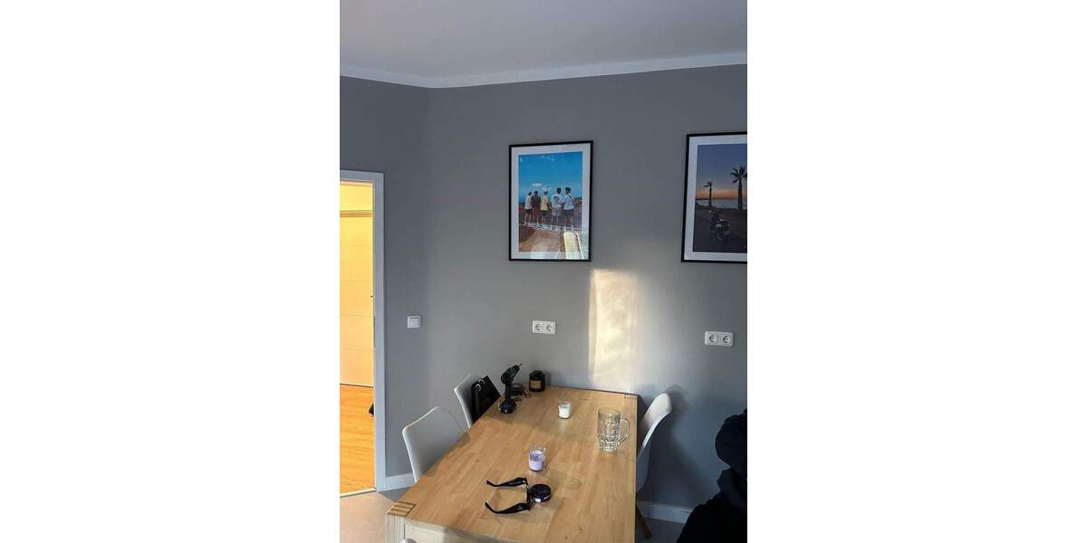 *Sanierte Wohnung in der List zentrumsnah mit guter Anbindung optional mit Dachboden 180 m2 mit zu vermieten * 1 zimmer