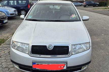 Skoda Fabia 124.000 km 2.100 &euro; Zemmer 54313