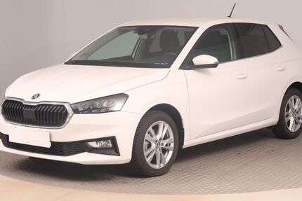 Skoda Fabia 28.555 km 17.739 &euro; Eisenach 99817