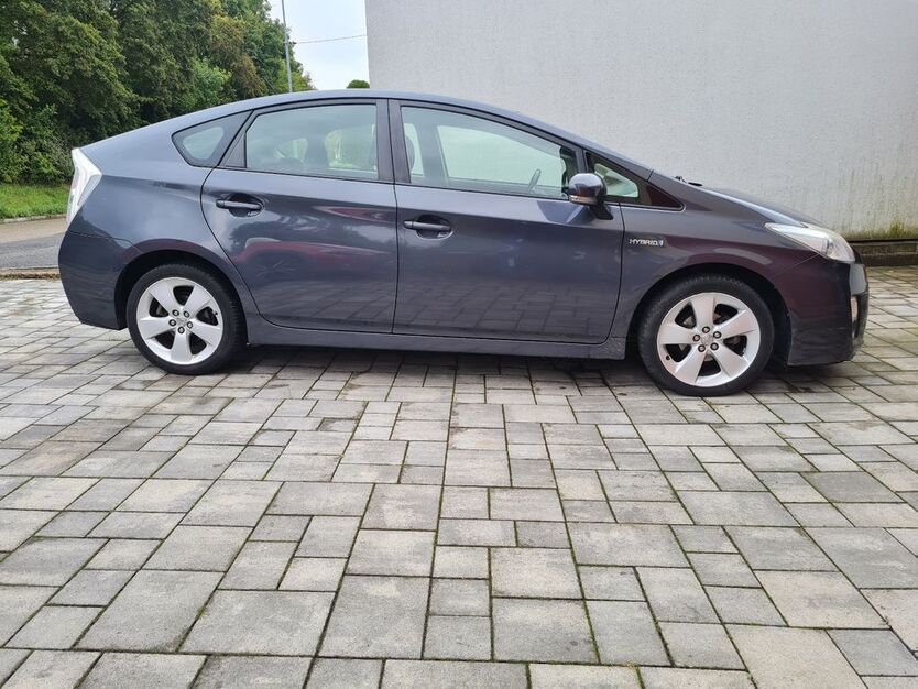 Toyota Prius 263.700 km 6.300 € Bad Mergentheim 97980