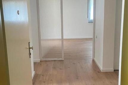 Wohnung Hockenheim - 3.5 Zimmer, 100 m&sup2;, 1.300&euro; | Angebot:26408845