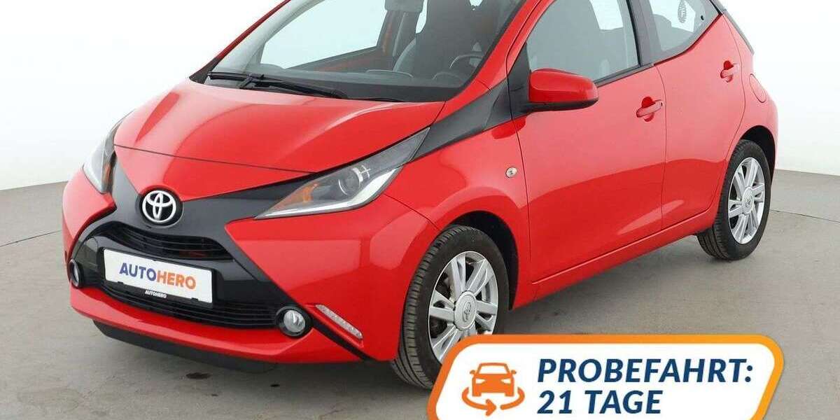 Toyota Aygo 68.491 km 7.490 &euro; Stuttgart 70195